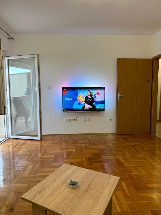 Апартаменти Apartman Aurora Kastel Novi Екстер'єр фото