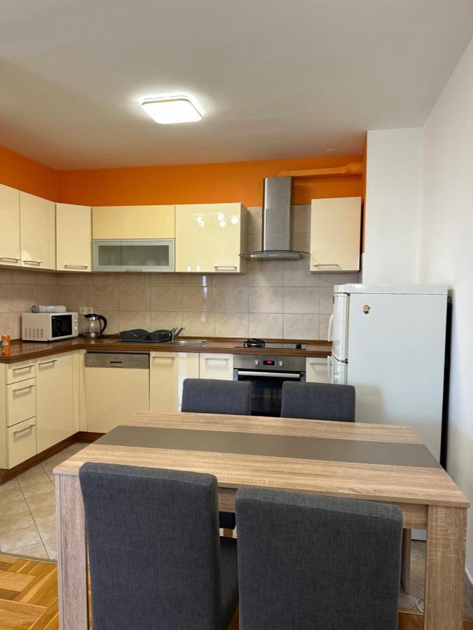 Апартаменти Apartman Aurora Kastel Novi Екстер'єр фото