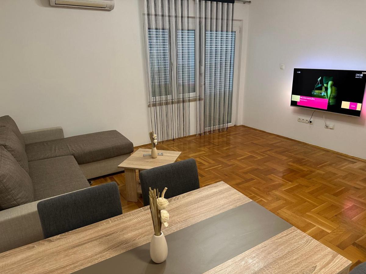 Апартаменти Apartman Aurora Kastel Novi Екстер'єр фото