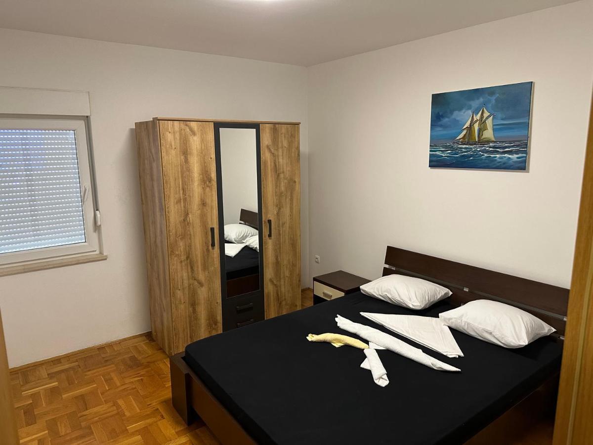 Апартаменти Apartman Aurora Kastel Novi Екстер'єр фото